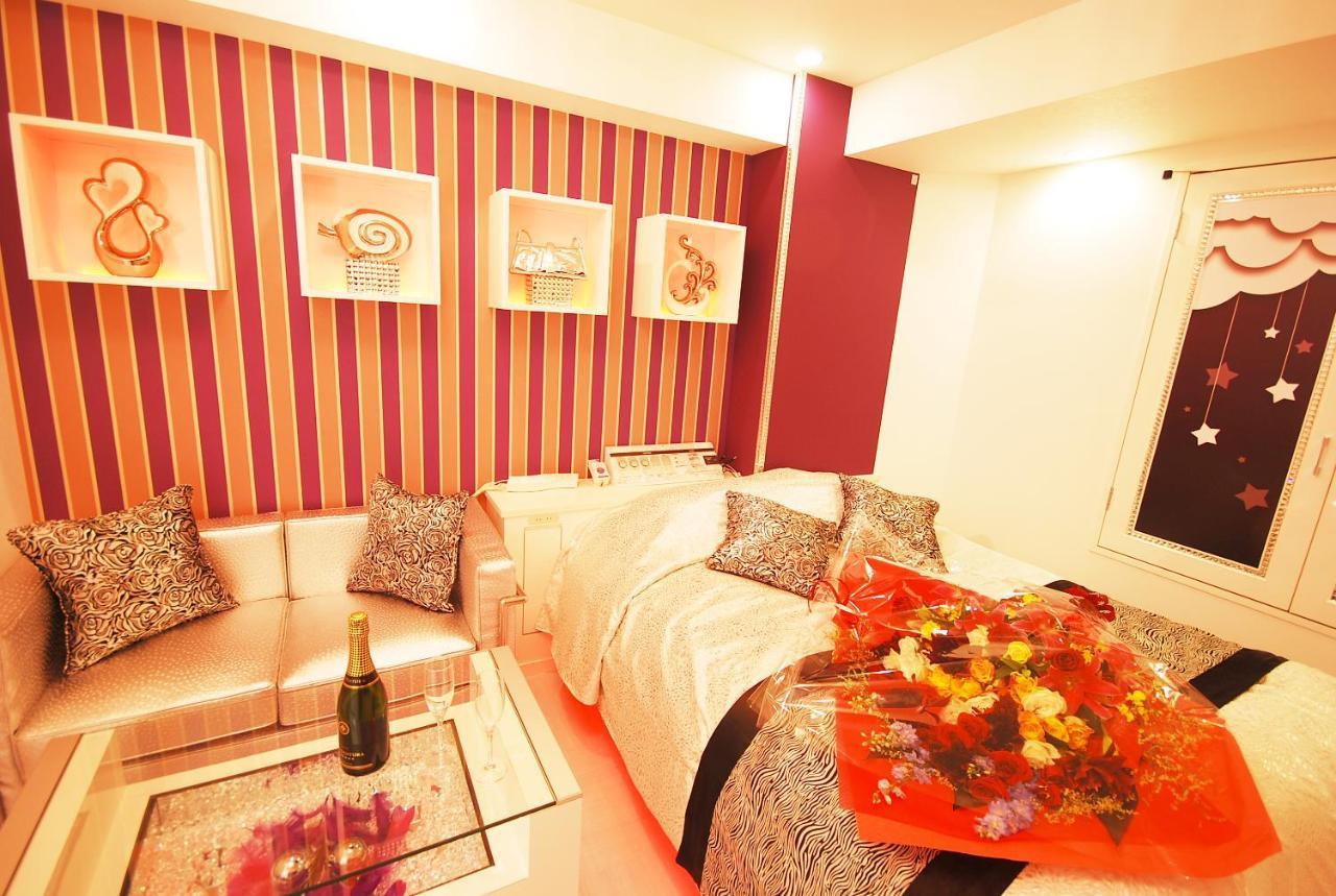 Hotel Sara Kinshicho (Adults Only) Tokyo Bagian luar foto