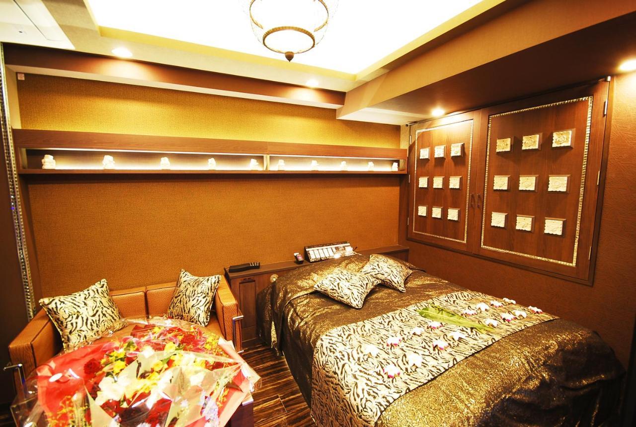 Hotel Sara Kinshicho (Adults Only) Tokyo Bagian luar foto