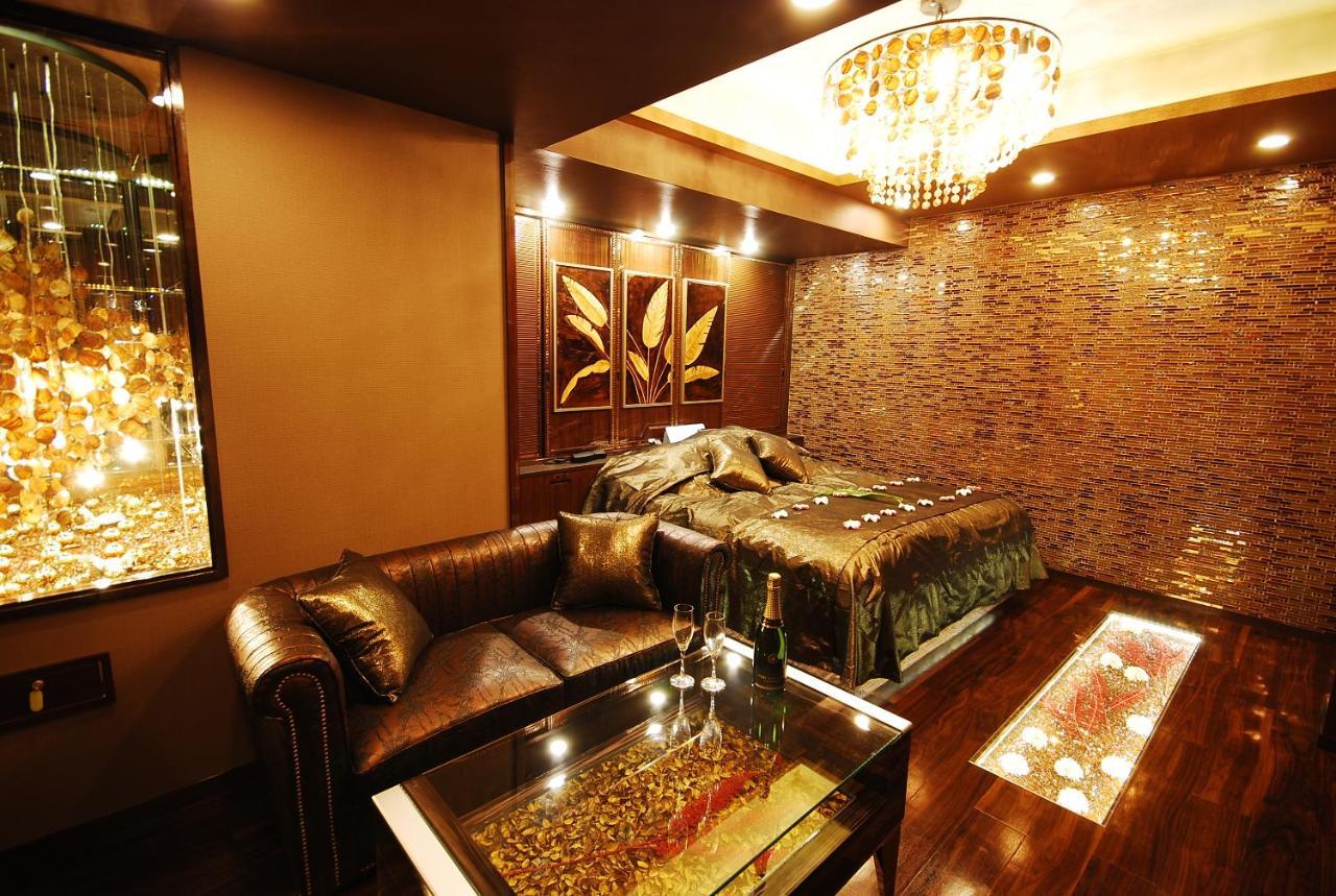 Hotel Sara Kinshicho (Adults Only) Tokyo Bagian luar foto